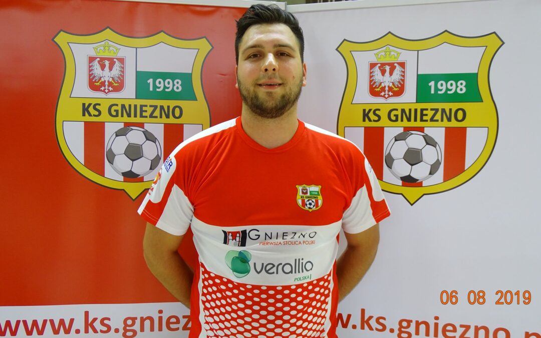 Jakub Szydzik na dłużej w KS-ie