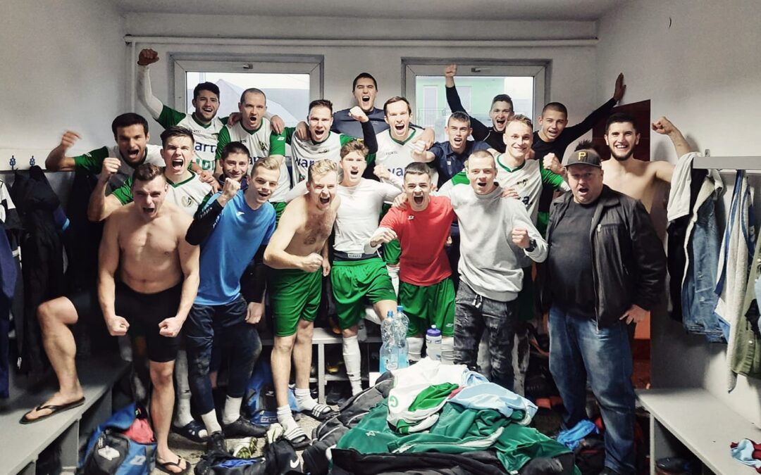 Lechita pikuje w otchłań, Pelikan bije się o czołówkę