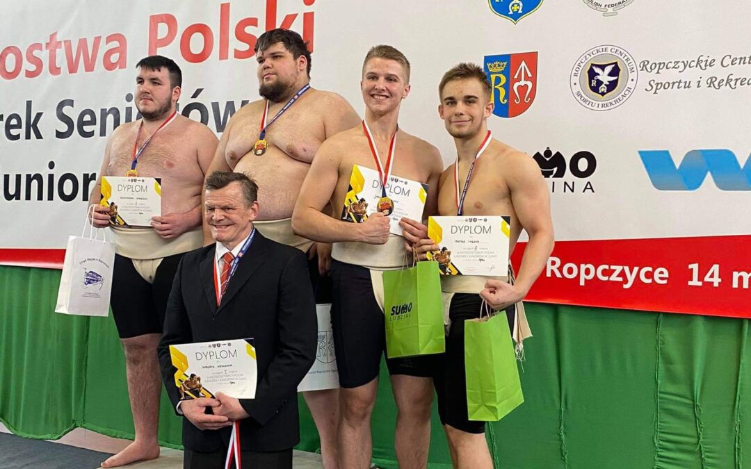 Piotr Chełek podwójnym medalistą MPJ w sumo