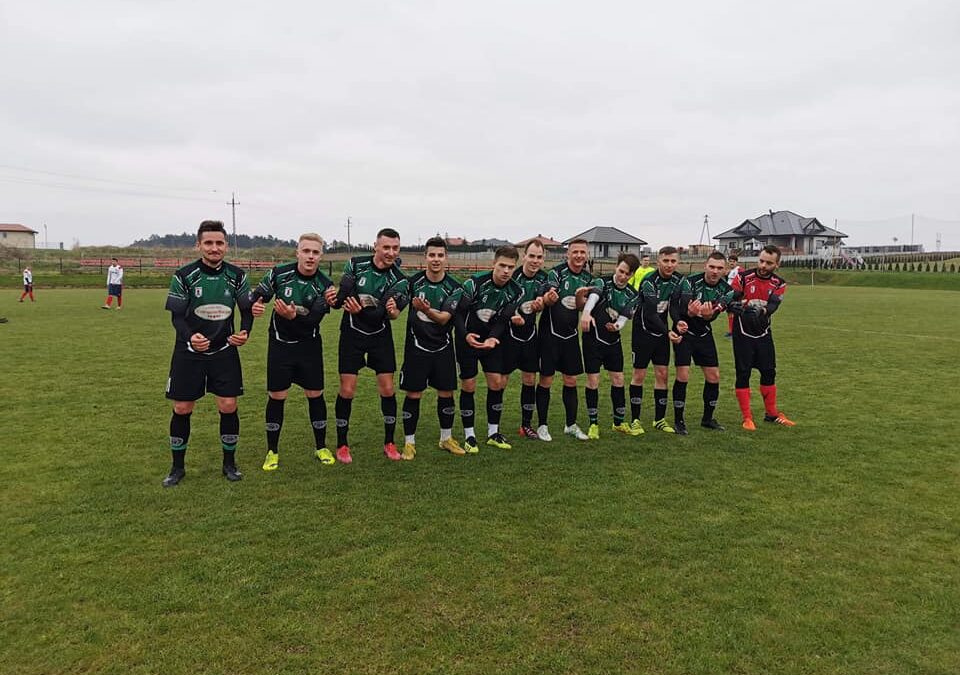 PIŁKARSKI PRZEGLĄD: Sensacyjna Wełnianka, bramkostrzelni Czarni