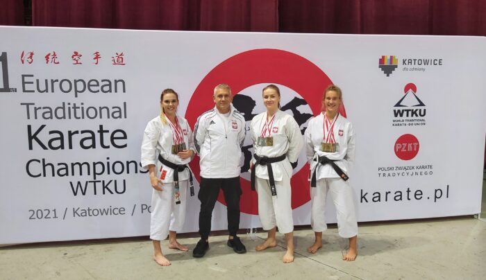 Grad medali naszych karateczek