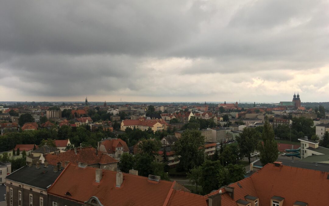 Deszcz wygrał z boksem