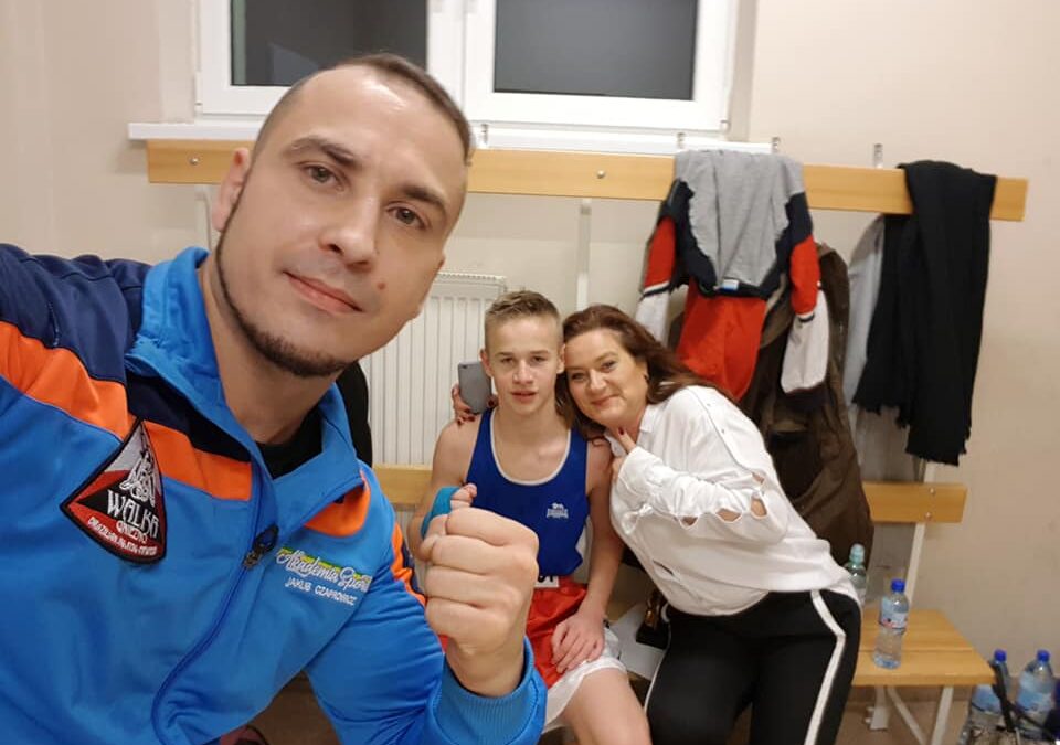 Urbaniak z kolejnym triumfem w ringu
