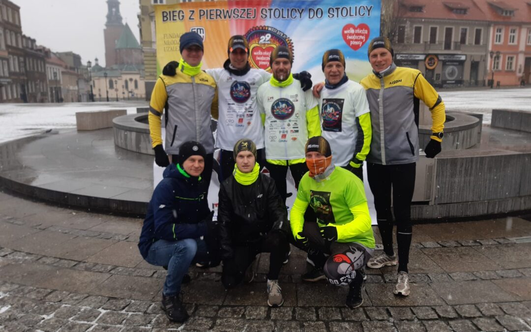 28 osób pobiegnie do Warszawy dla WOŚP