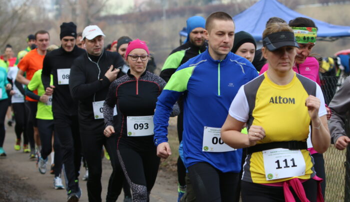 „Razem w przedwiośnie” z biegaczami, kijkarzami i morsami