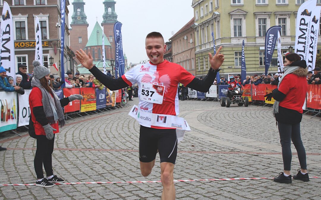 Damian Sitarz z Mogilna zwycięzcą V Biegu Niepodległości