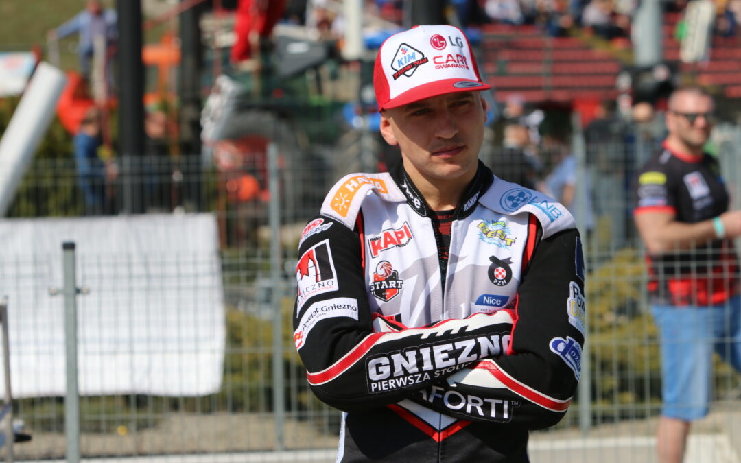 Jabłoński poza składem Startu. Zasłona dymna gnieźnian!?