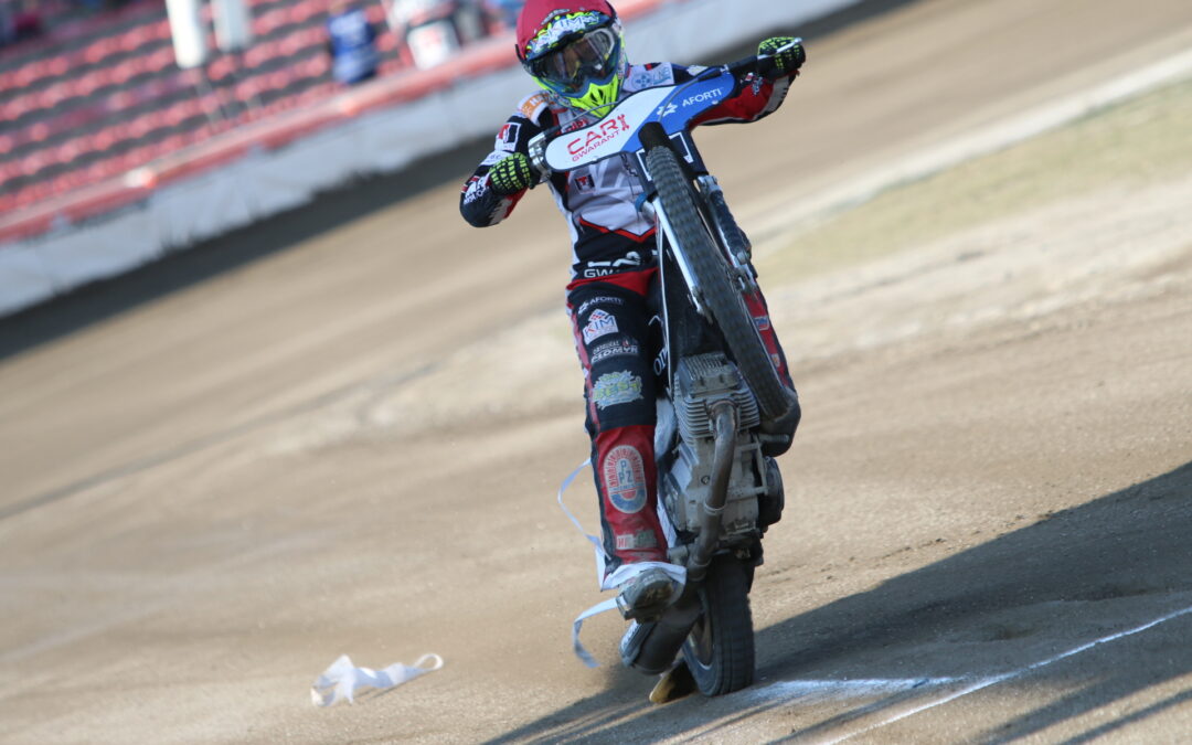 Start pojedzie sparing z poznaniakami