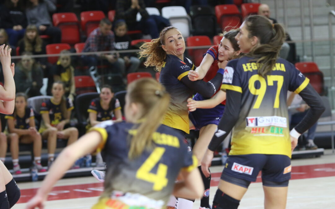 MKS PR URBIS wrócił „na tarczy”. Hitowe starcie dla tczewianek (relacja)