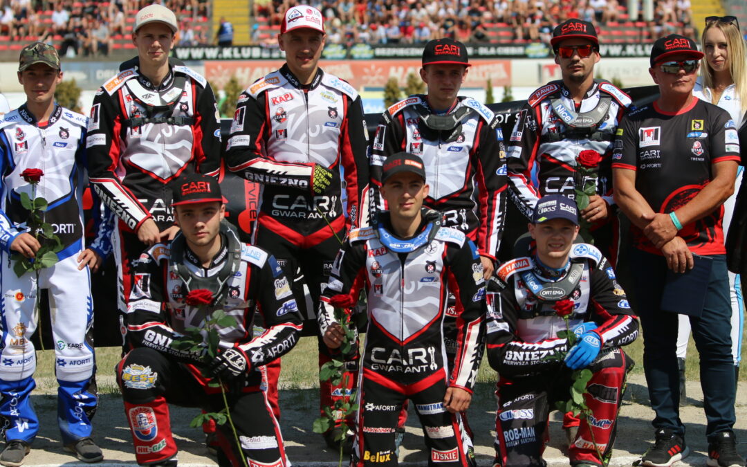 Karty na Wybrzeże odkryte! Krcmar poza składem