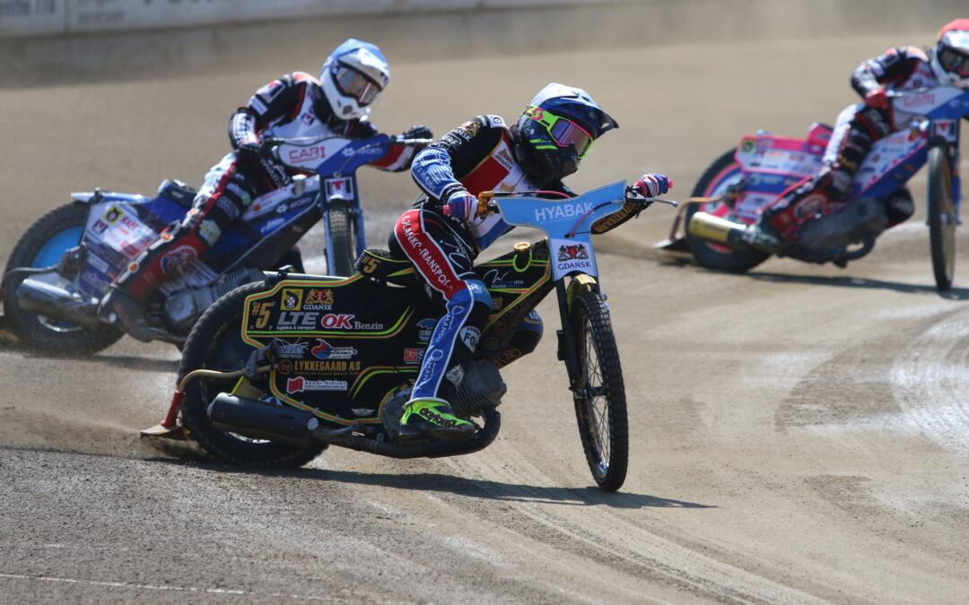 Wybrzeże napędziło strachu Startowi. Minimalny triumf gnieźnian!