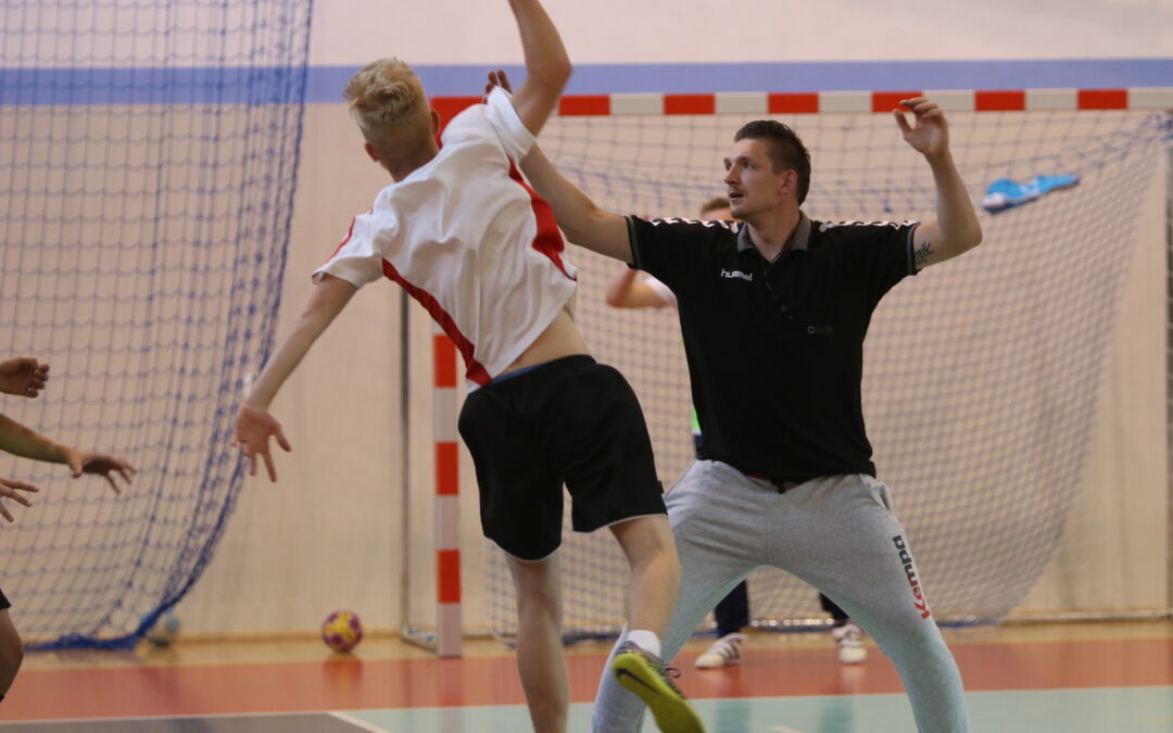 Reprezentant Polski trenował gnieźnieńskich szczypiornistów