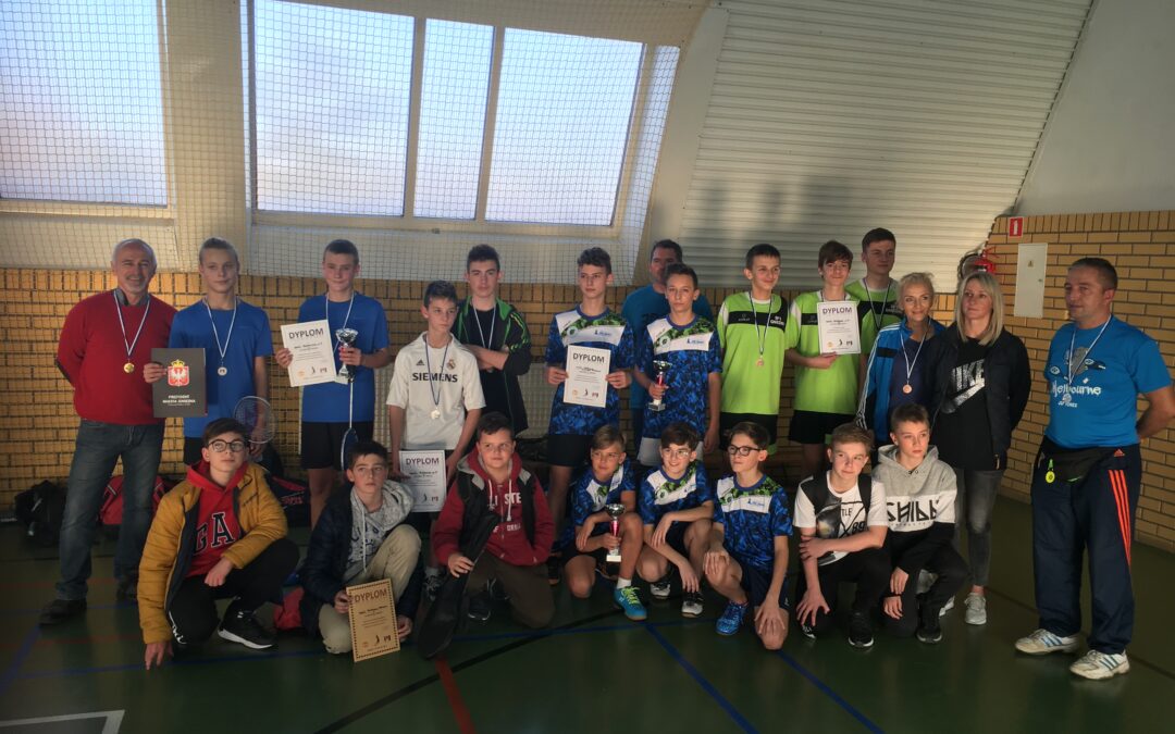 Znamy najlepszych drużynowych badmintonistów