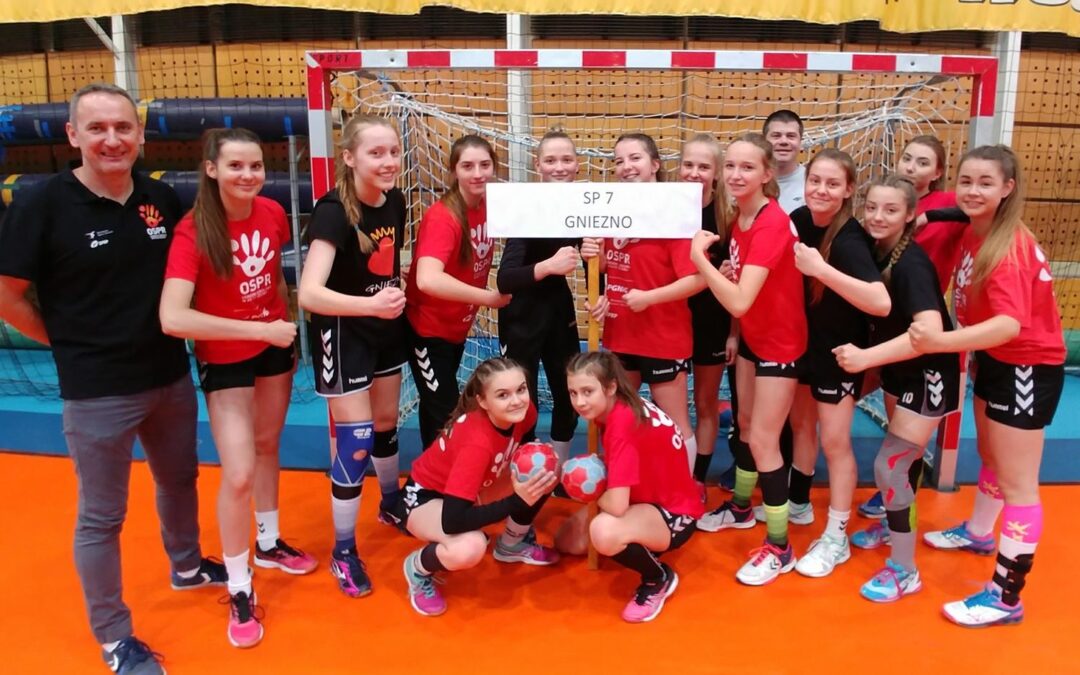 Zawodniczki SP7 wicemistrzyniami Wielkopolski