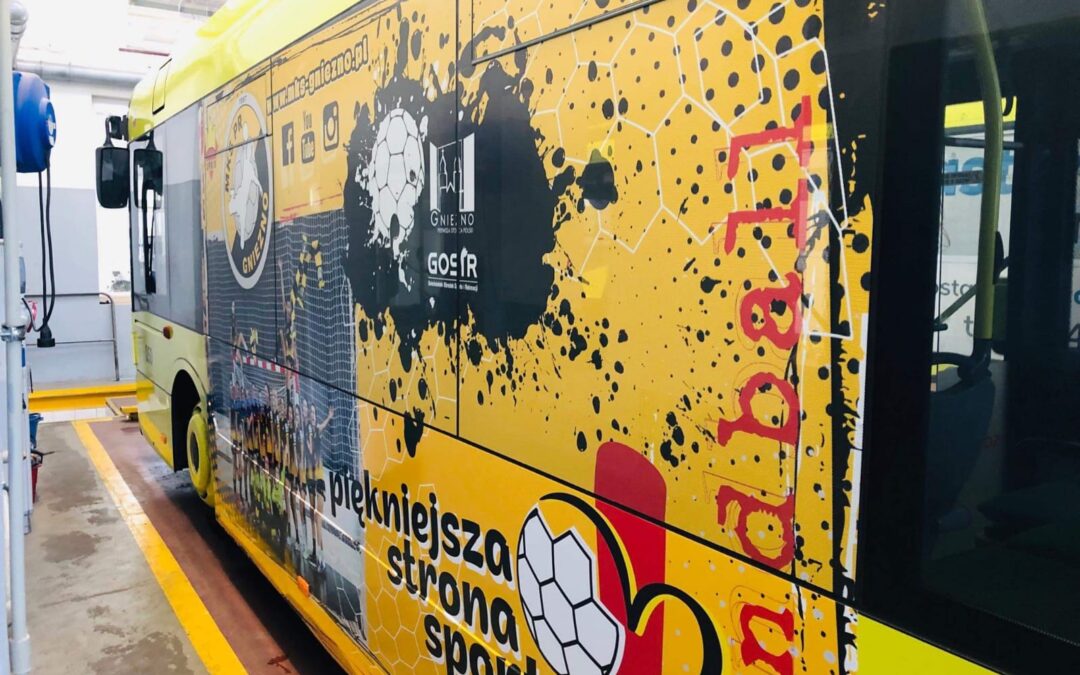 Na ulice Gniezna wyjedzie autobus w barwach MKS PR Gniezno!