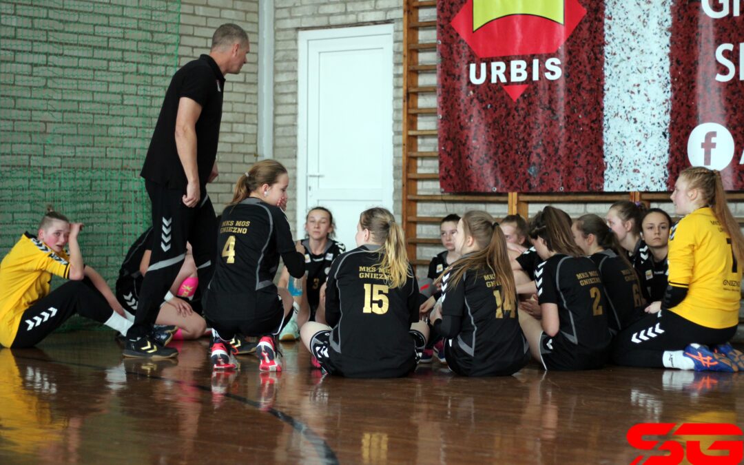 Kolejne emocje przy P4. Młode szczypiornistki powalczą o ćwierćfinał