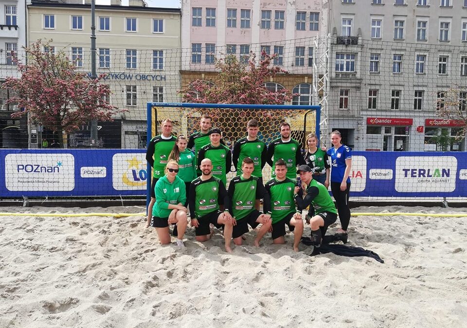 Szczypiorniak rozpoczął walkę o mistrzostwo Polski