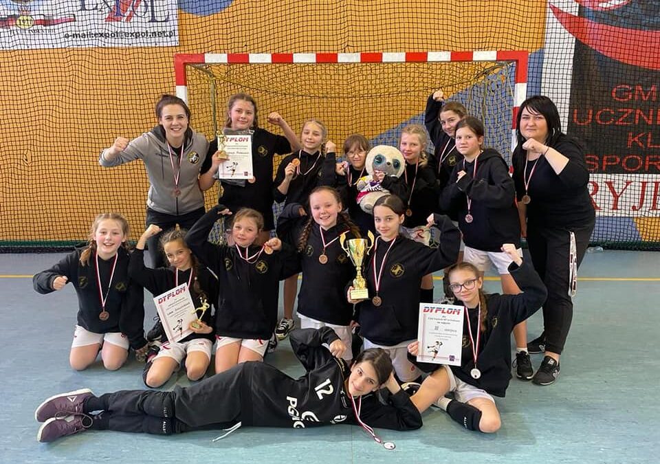 MKS Tuzinek na podium turnieju w Ryjewie