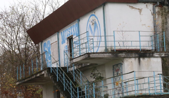 Były hotel na stadionie Mieszka pod lupą złodzieji