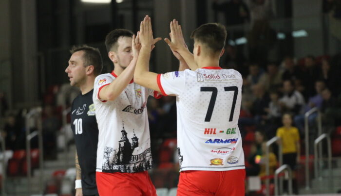 Zobacz na żywo mecz KS Gniezno – FC Toruń [TRANSMISJA]