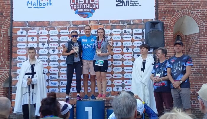 Majorczyk i Tomaszewska wygrali swoje kategorie w Castle Triathlon