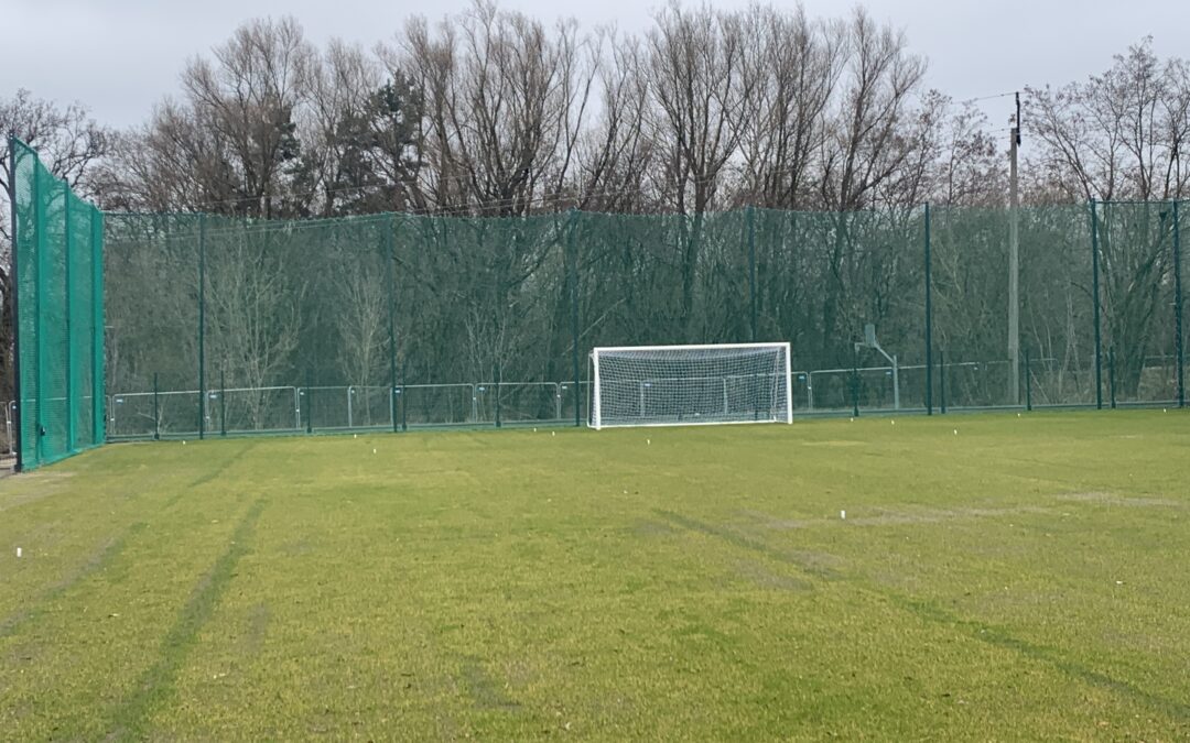 Otwarto nowe boisko do piłki nożnej
