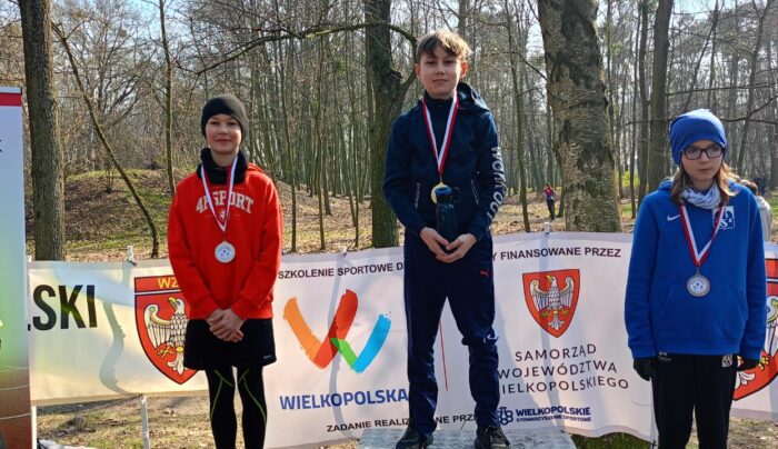 Medale gnieźnian w mistrzostwach Wielkopolski w biegach przełajowych
