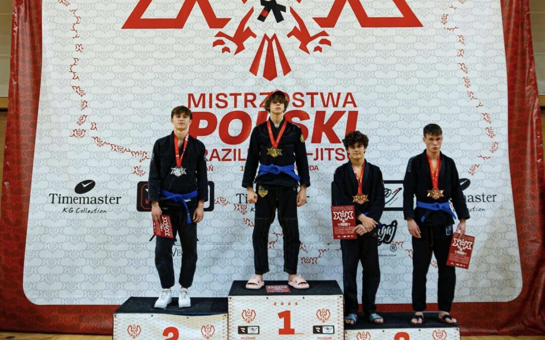 Czternastokrotne podium Walki, w jubileuszowych mistrzostwach kraju