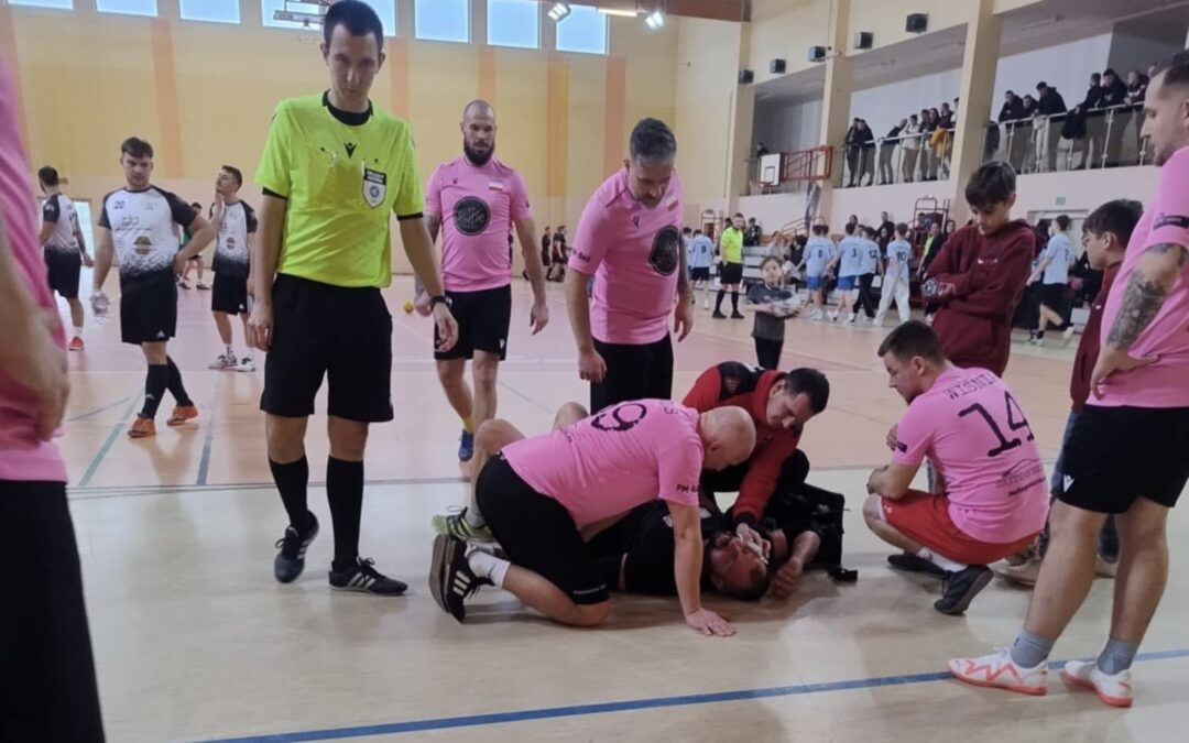 Koszmarny wypadek podczas futsalowego turnieju WOŚP w Witkowie