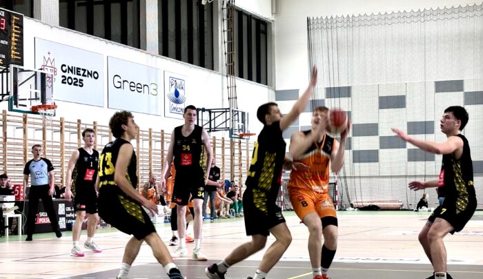 Ogromne emocje zafundowane przez MKK na Mikołajki