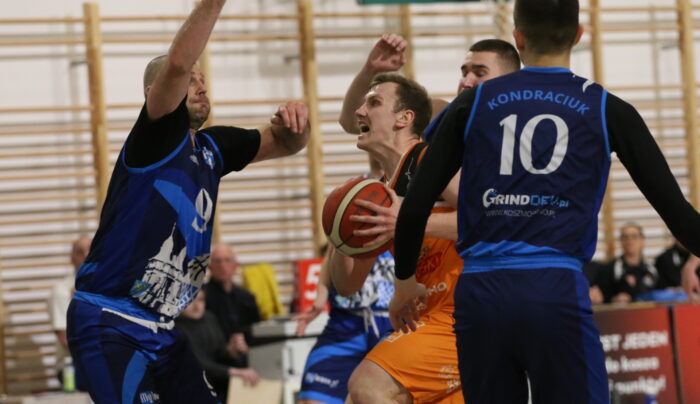 Sklep Polski MKK Gniezno – Pogoń Mogilno [GALERIA]