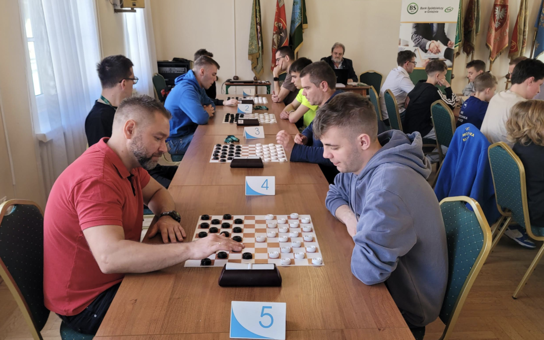 Sebastian Wieczorek mistrzem Gniezna w warcabach