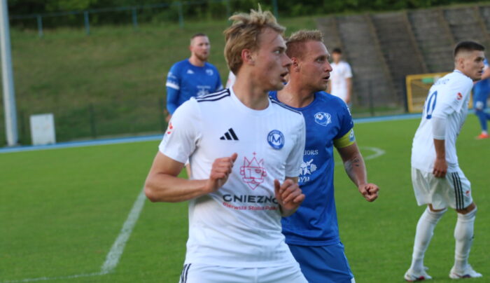 Mieszko przegrywa w pierwszym sparingu